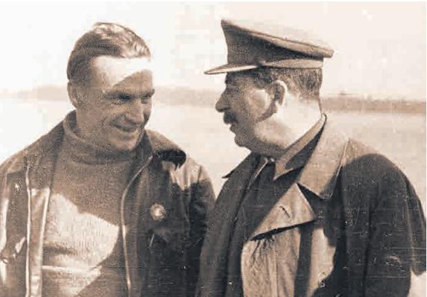 Сталин и Чкалов
